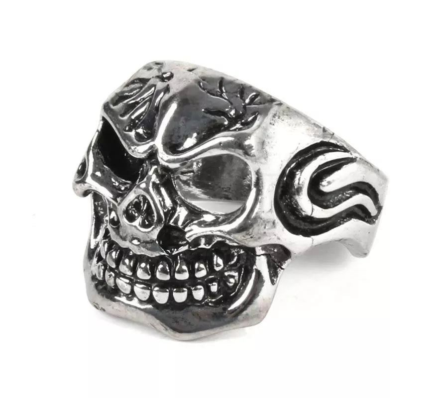 Translation missing: fr.Anillo de Calavera de metal