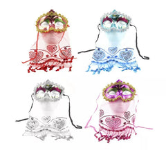 Masque de carnaval avec voile couleurs assorties