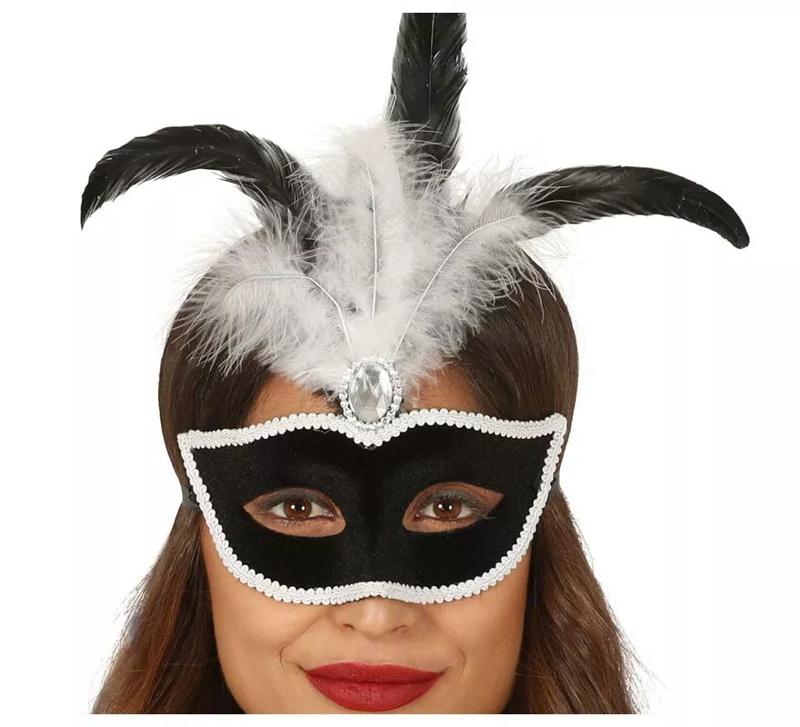 Translation missing: fr.Antifaz de Terciopelo Negro con Plumas
