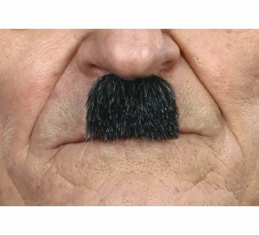 Translation missing: fr.Bigote de Charlot negro