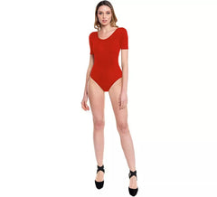 Body ou maillot rouge à manches courtes pour femme