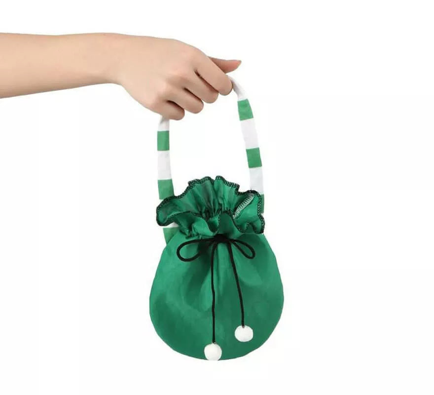 Translation missing: fr.Bolso verde con borlas