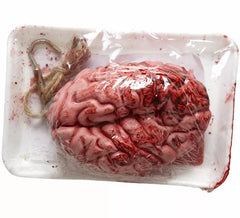 Cerveau sanglant sur un plateau