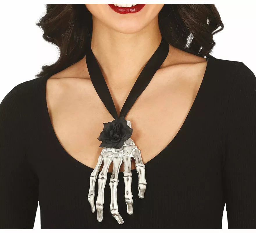 Translation missing: fr.Collar con Cinta y Mano Esqueleto Grande