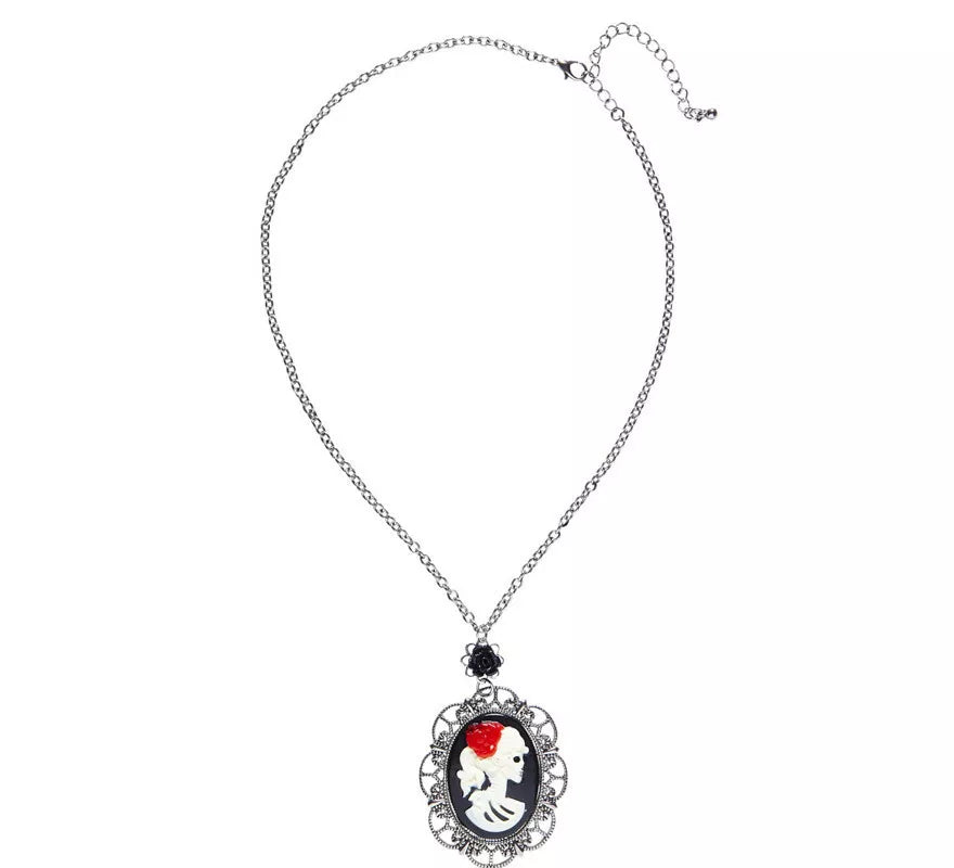 Translation missing: fr.Collar con Medallón de Calavera y Rosa Negra