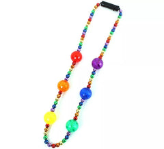 Collier boule arc-en-ciel avec lumière