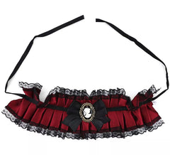 Collier gothique rouge avec nœud