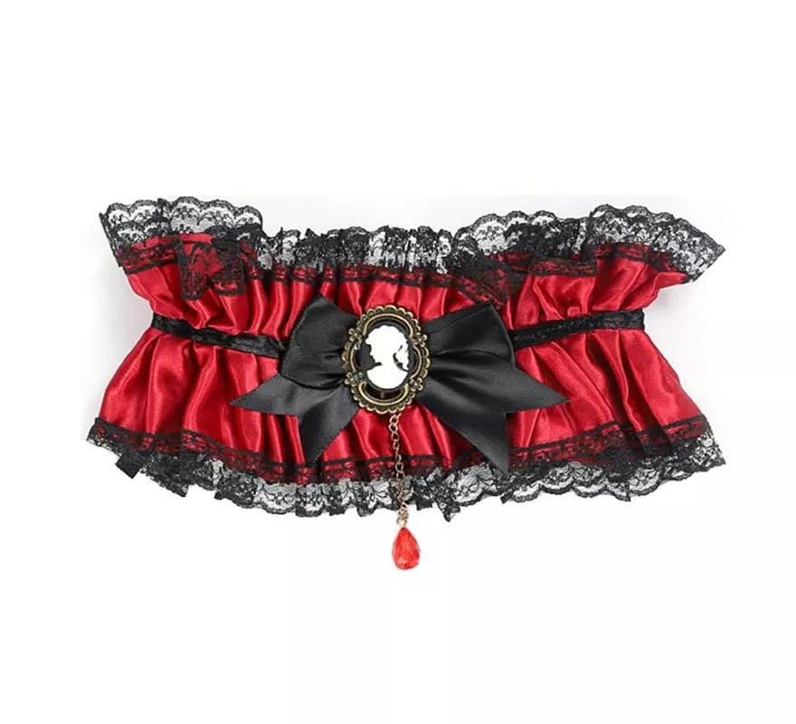 Collar Gótico rojo con lazo negro