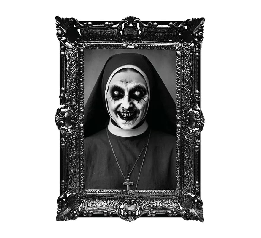 Translation missing: fr.Cuadro Adhesivo de Terror Monja Asesina de 58x45 cm