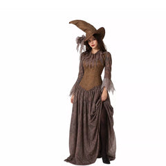 Les femmes costume de sorcière de la forêt brune