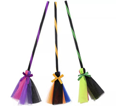 Balai de sorcière en tulle 70 cm couleurs assorties
