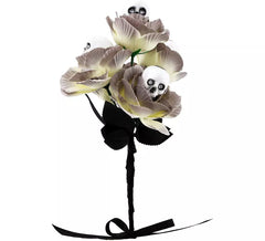 Fleur avec crâne