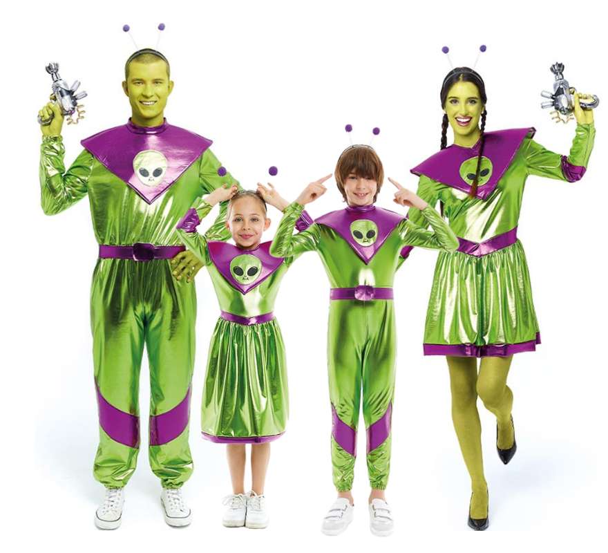 Translation missing: fr.Grupo de extraterrestres verdes