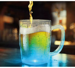 Chope à bière avec lumière