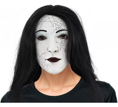 Masque de fille sinistre