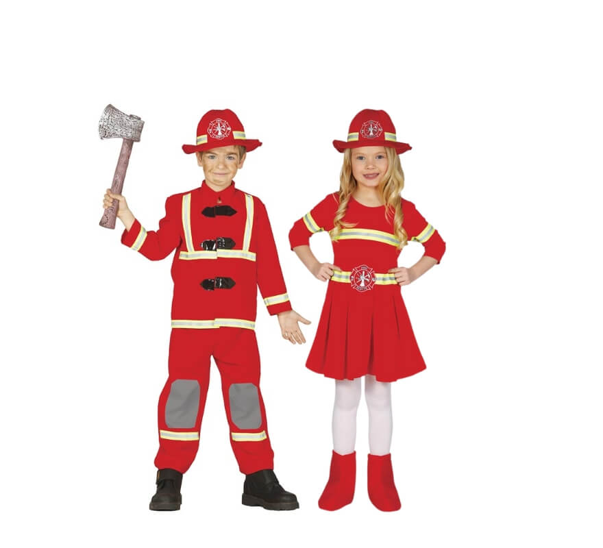 Couple d’enfants pompiers