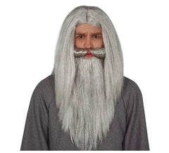 Les cheveux de Mago et une barbe grise