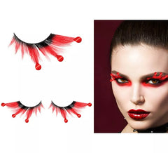 Faux cils en forme de goutte de sang