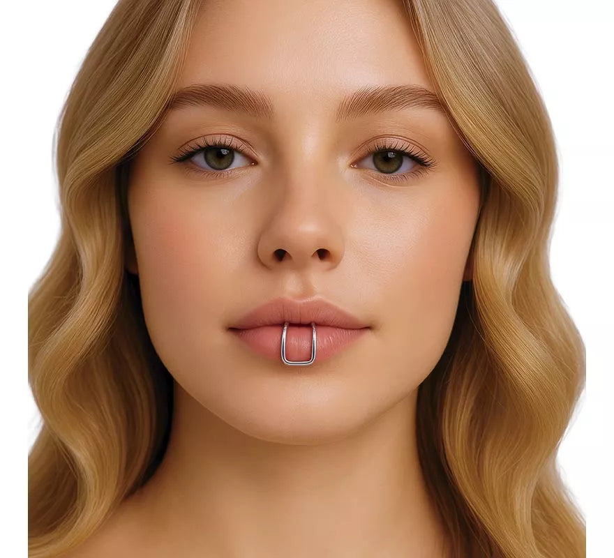 Translation missing: es.Piercing Doble Labio Falso