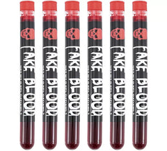 Tube à essai ou tube scientifique de 15 ml avec du sang