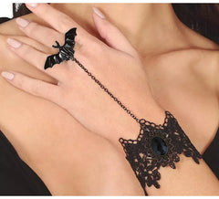 Bracelet Brodé et Bague Chauve-Souris