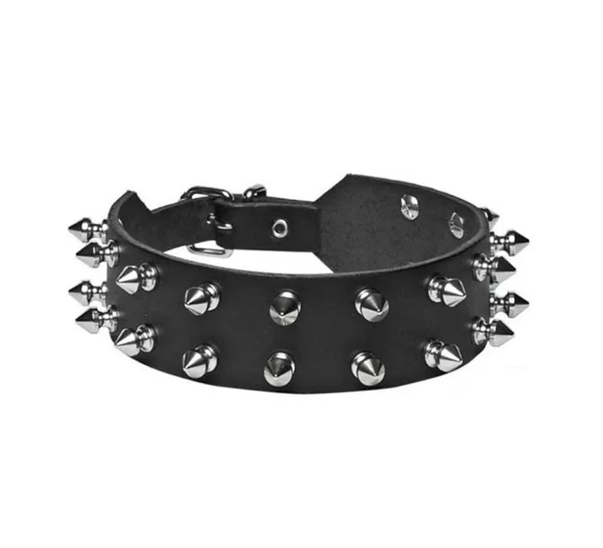 Translation missing: fr.Pulsera negra con pinchos plateados