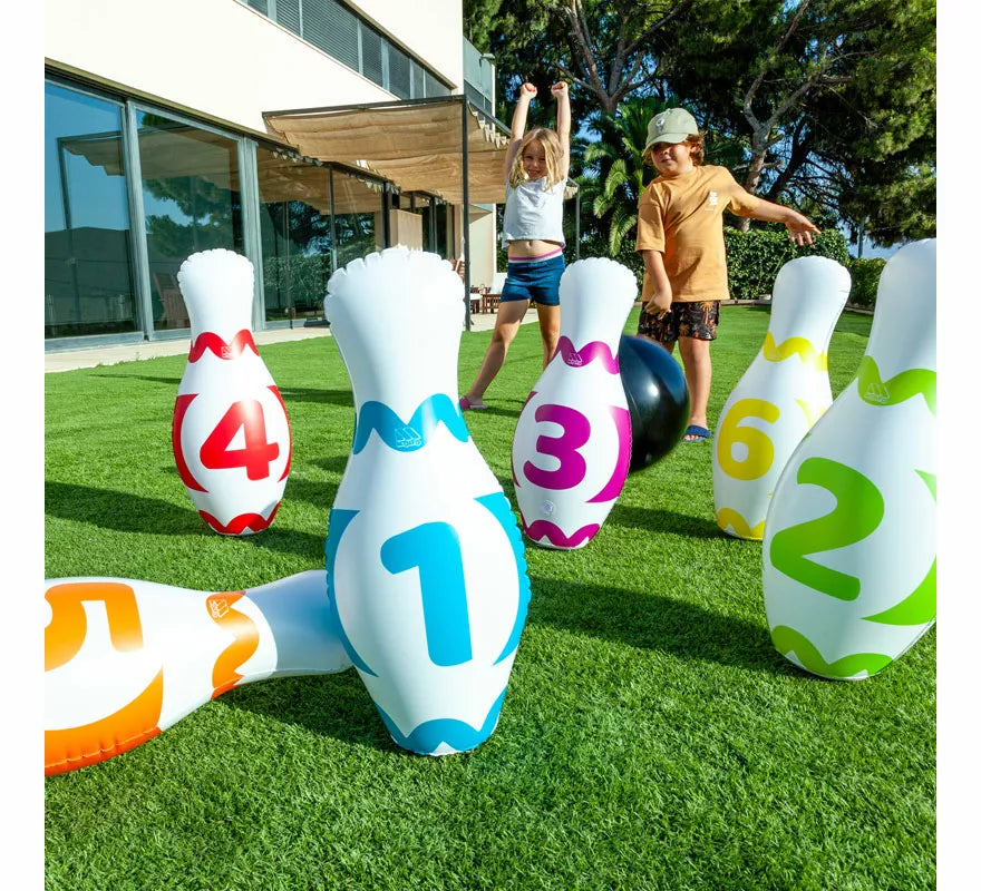 Translation missing: fr.Set de Bolos Hinchables y Pelota