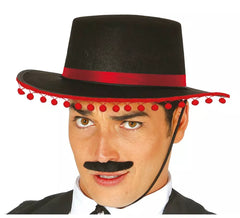 Élégant chapeau cordouan avec pompons