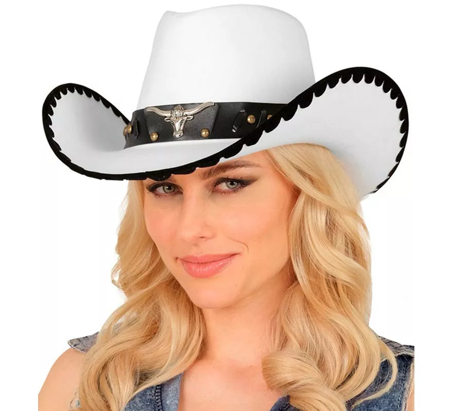 Sombrero de Cowboy con Toro de Fieltro blanco