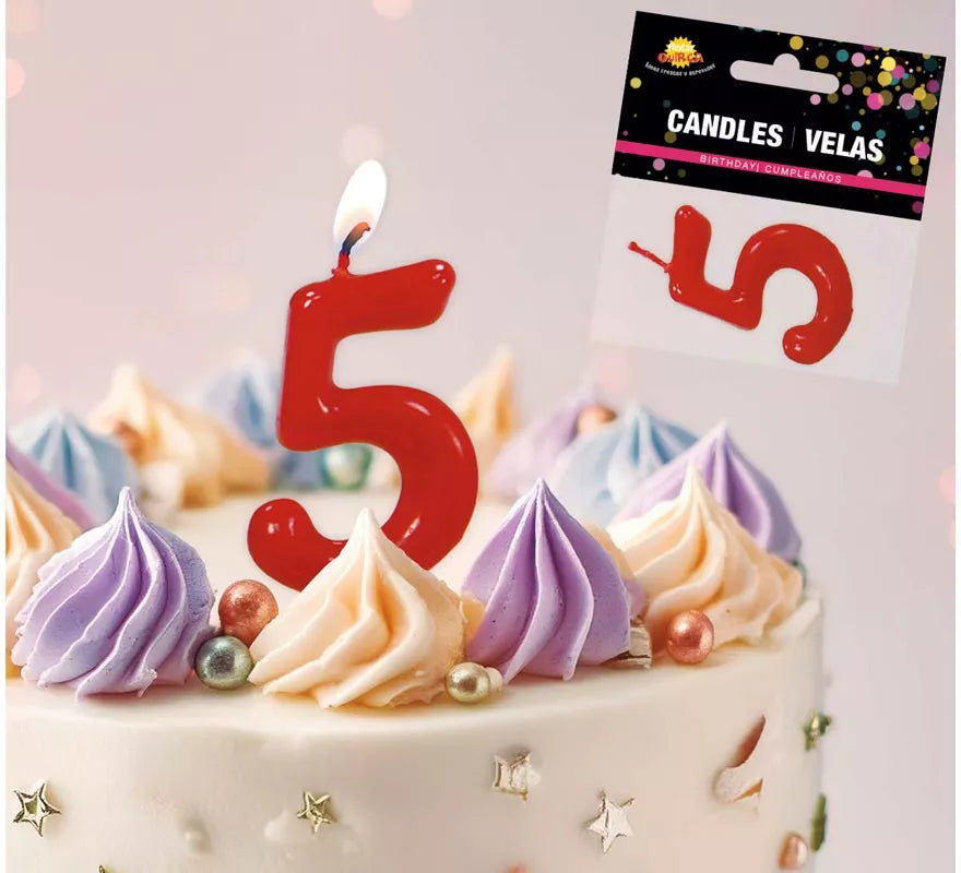 Translation missing: fr.Vela roja con el número 5 para cumpleaños